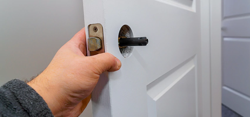 Nighttime Locksmith For Lock Repair in West Athens, CA